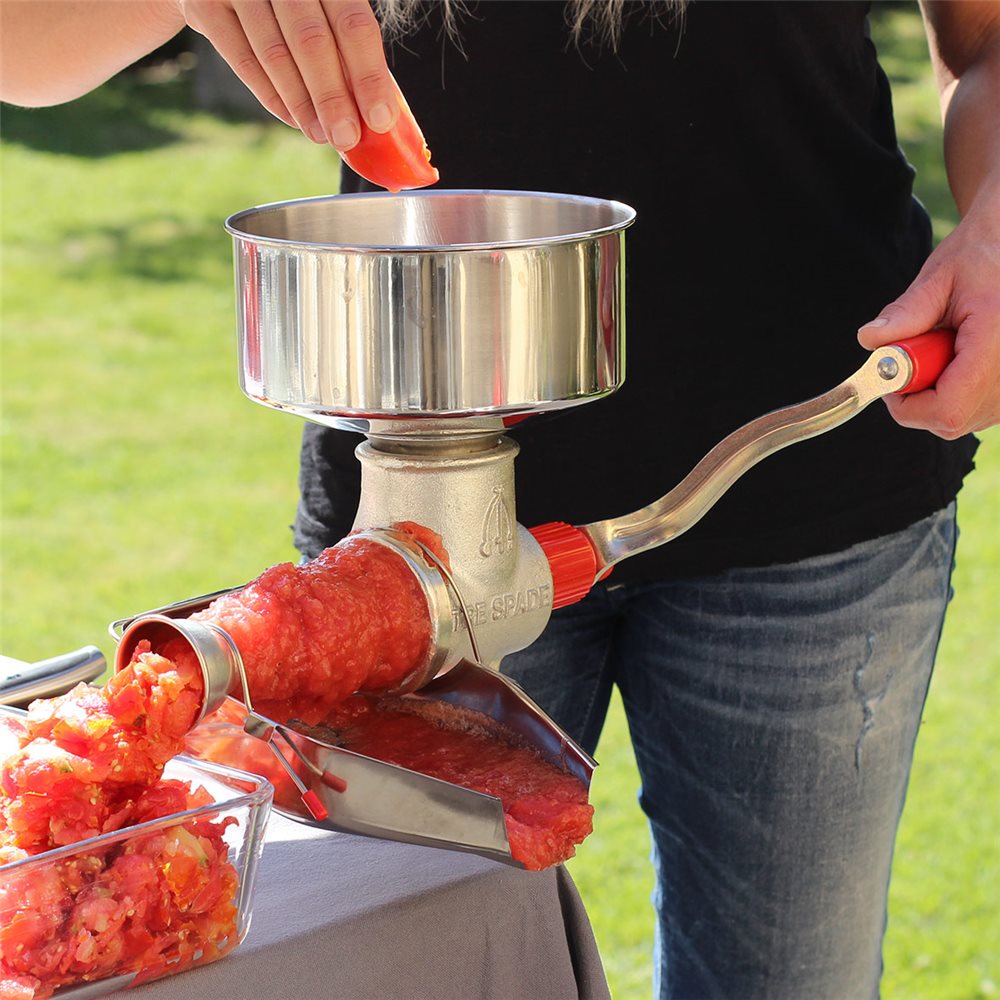 The tomato strainer - a magical tool - Tom Press